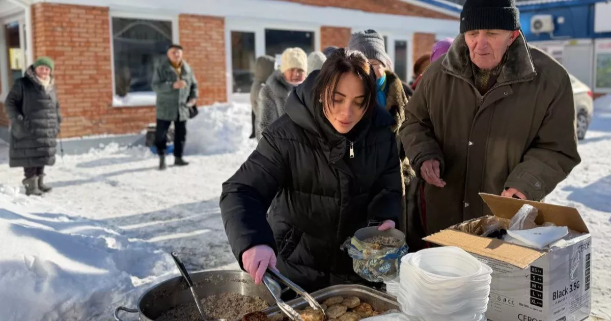 На Оболоні під час морозів зігріли гарячими обідами близько 1000 людей