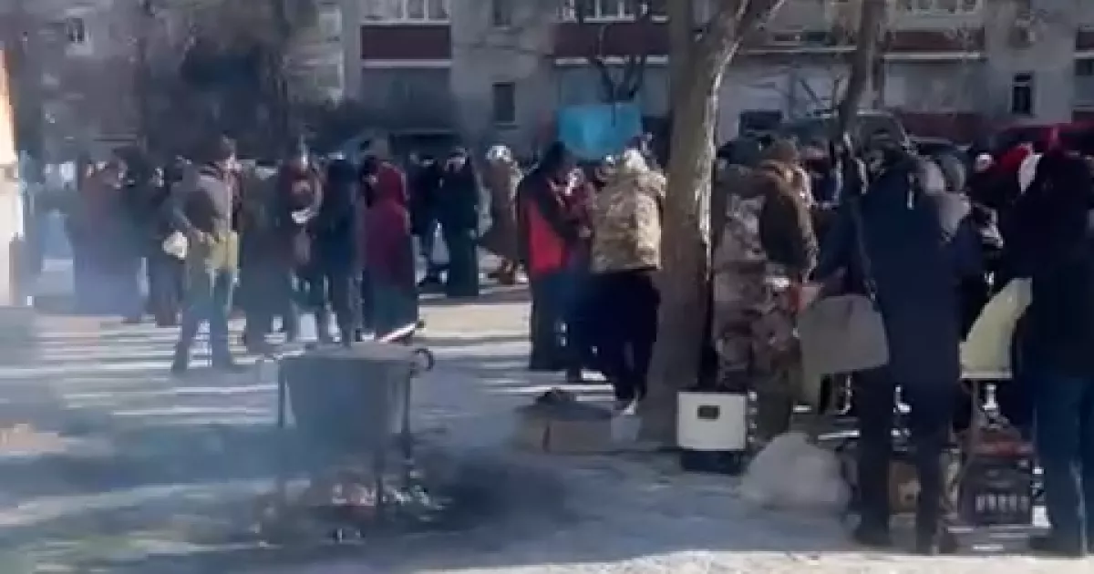 Гаряча їжа і підтримка: як Рівне допомагає Деснянському району Києва