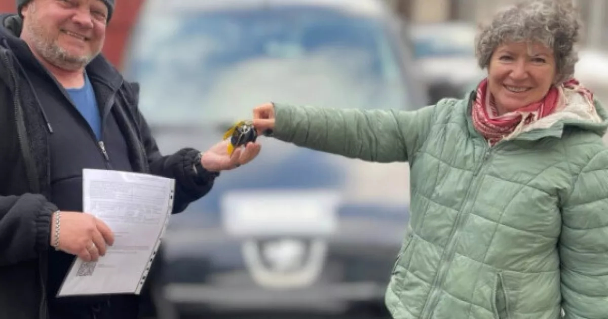 Аварійні бригади ЧАЕС працюють у Києві: волонтери підсилили їх транспортом