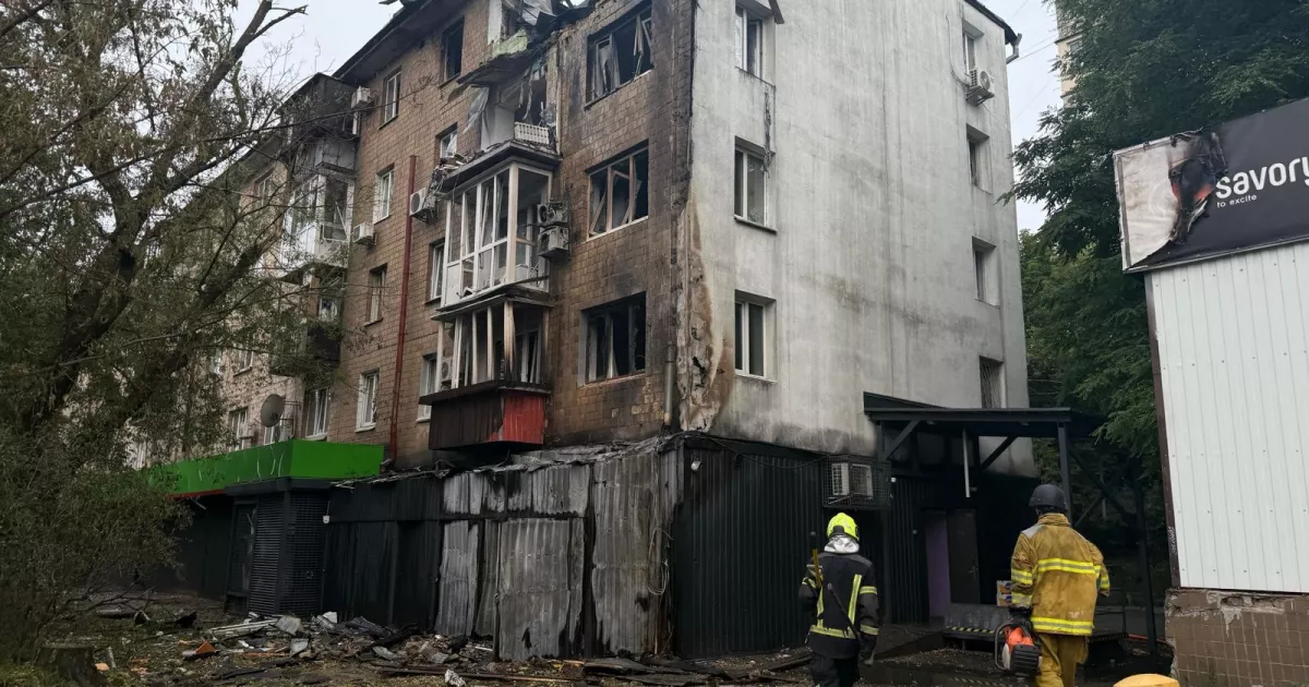 Хрущовку на Лук’янівці відновлять після влучання дрона: місто виділяє понад 10 млн грн