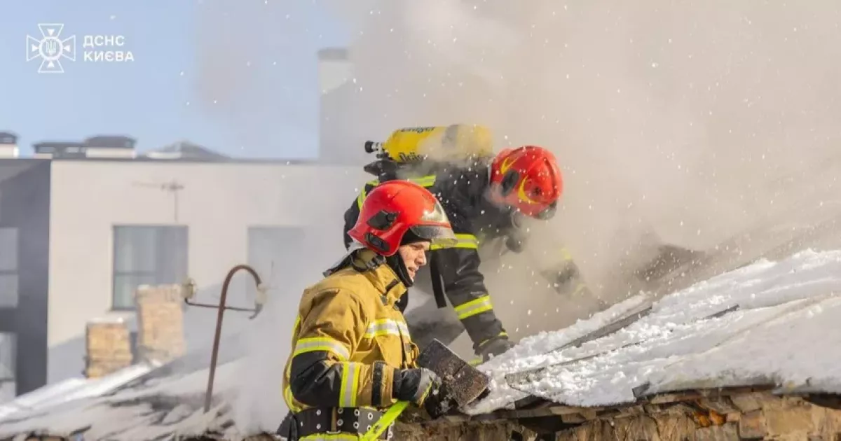 Ранкова пожежа в Голосіївському районі забрала життя двох мешканців
