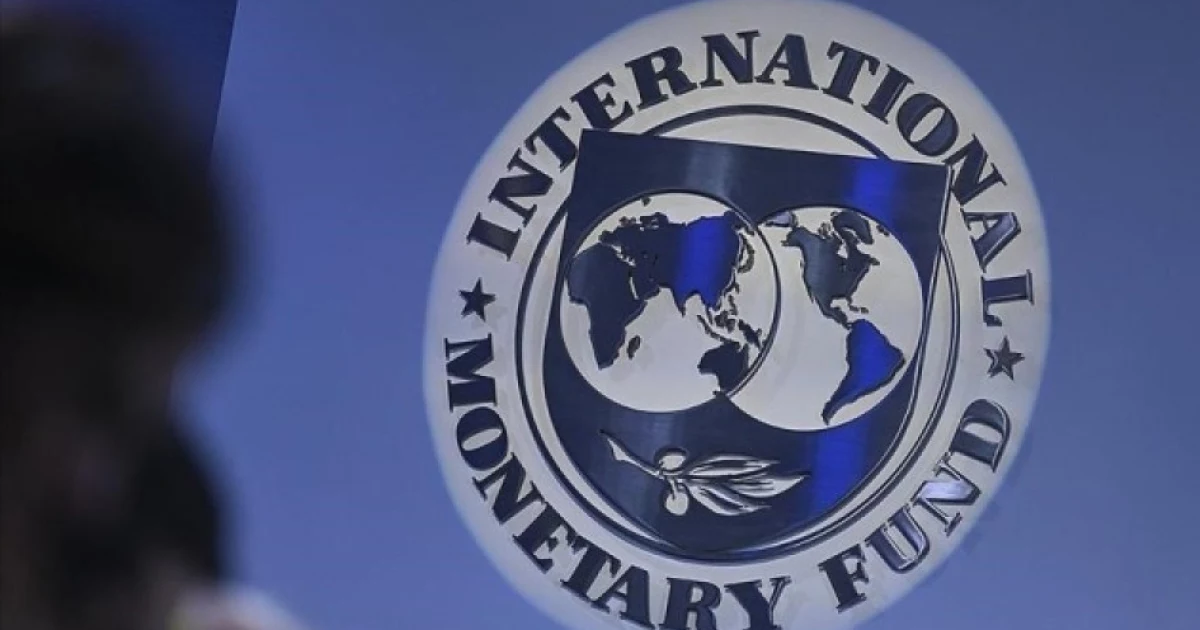 Україна отримає $8,1 млрд від МВФ: що це означає для гривні, зарплат і життя киян