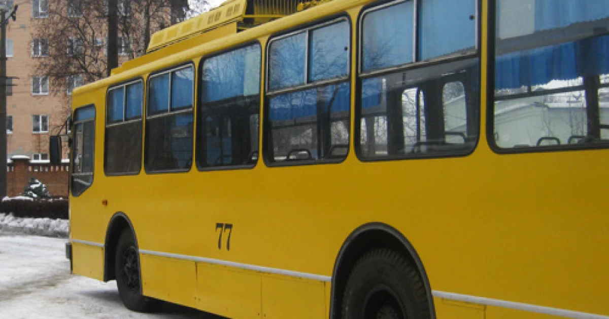 На лівому березі Києва повертається електротранспорт: які маршрути вже працюють