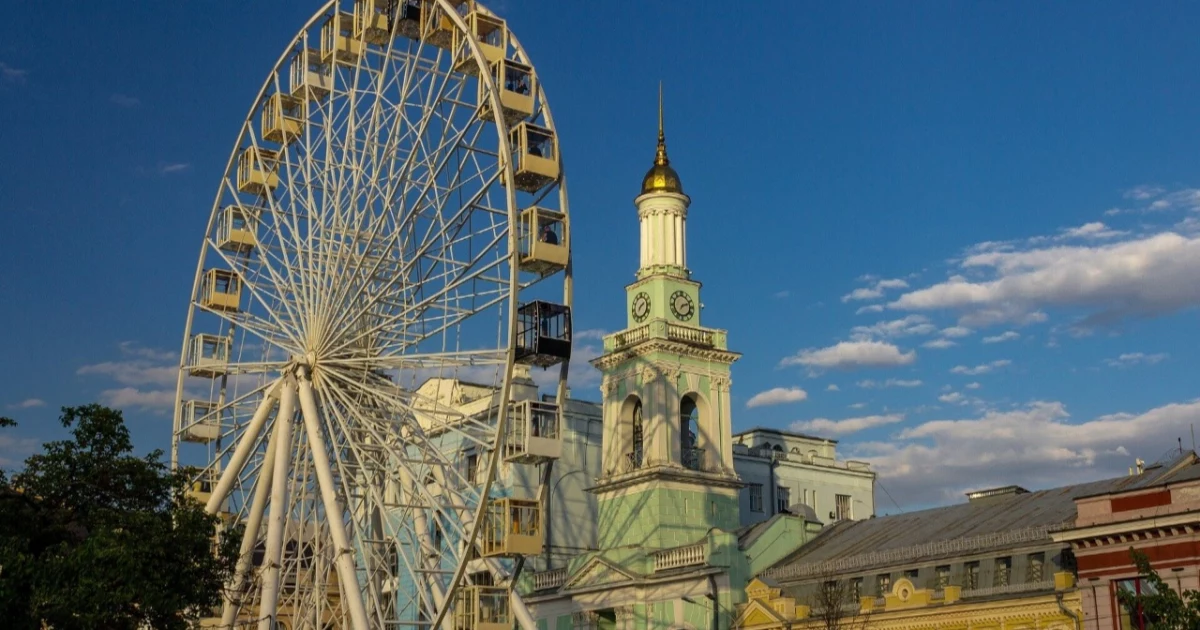Арешт знято: Колесо огляду на Подолі відновлює роботу попри аварійний стан