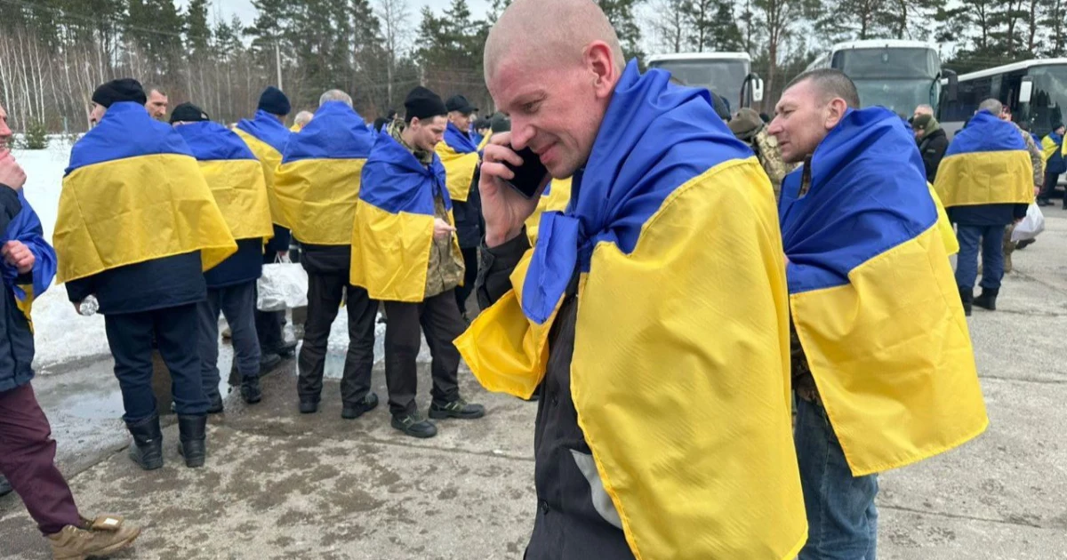 Другий день обміну: додому повернулися 300 українських військових та 2 цивільних