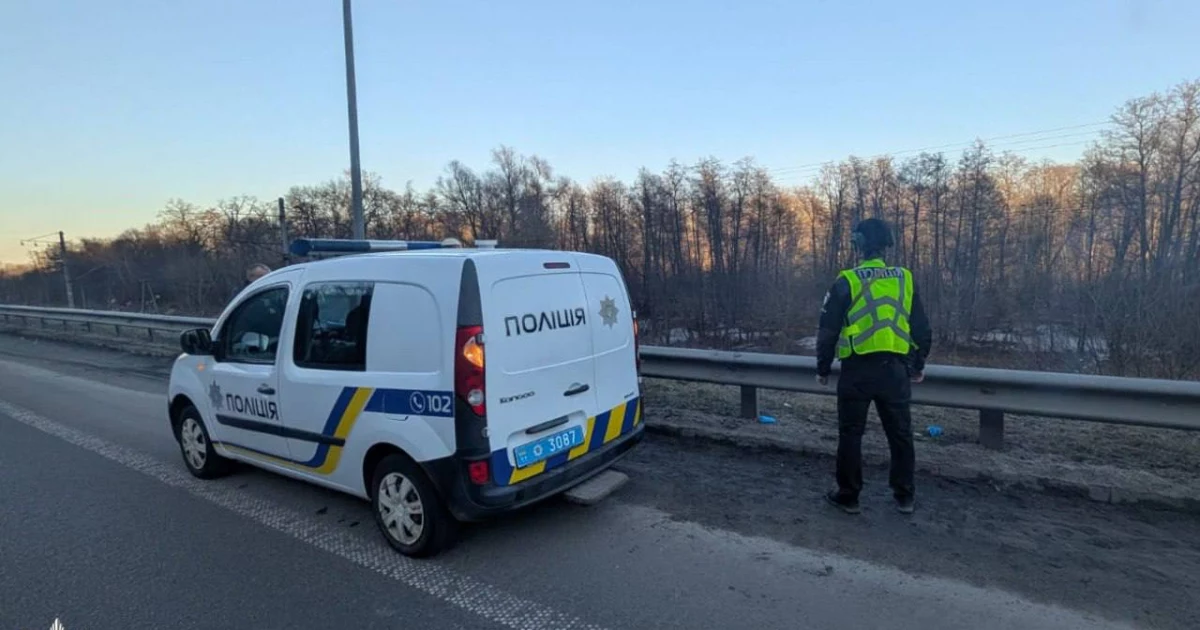 У Києві після атаки знайшли нездетоновану бойову частину дрона: перекрили дорогу