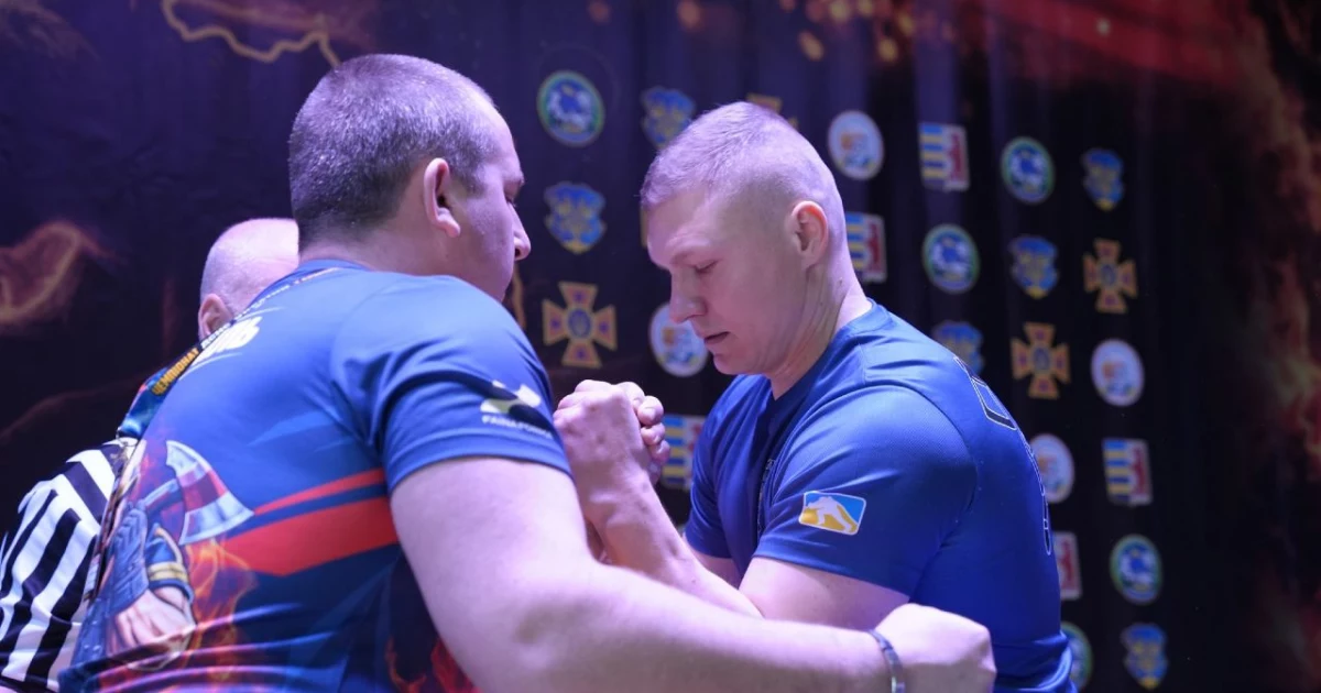 В’ячеслав Глущенко переміг на обидві руки та став абсолютним чемпіоном ДСНС України