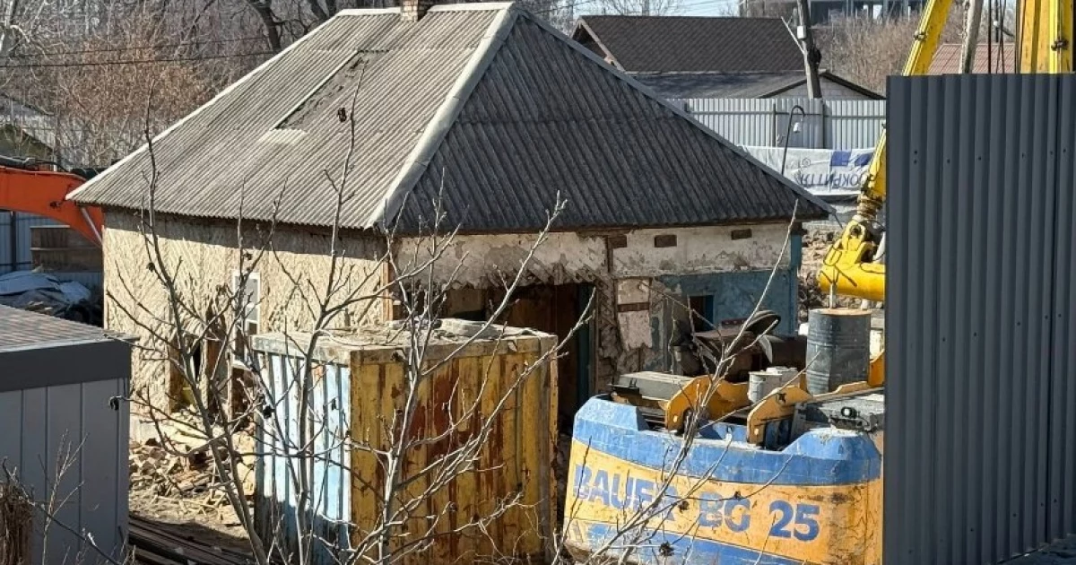 Знесли старовинну садибу на Осокорках: прокуратура почала розслідування