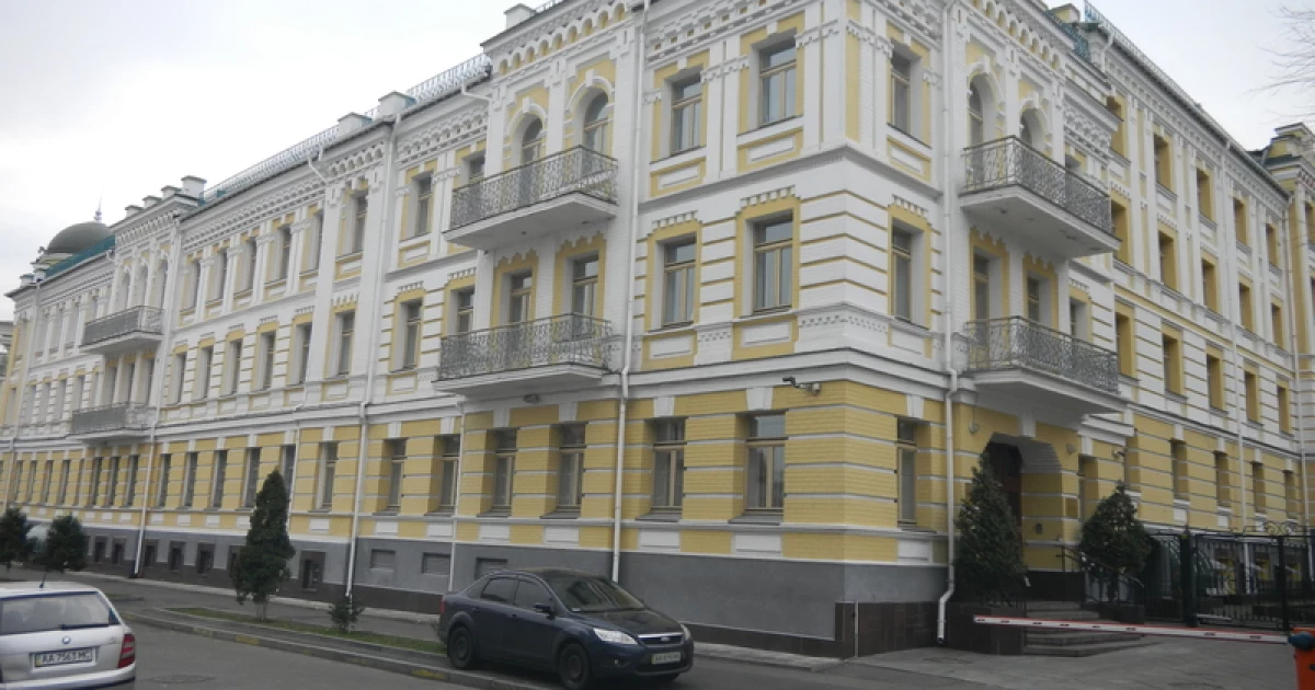 Символ доброчинності Києва: що відомо про «Будинок для вдів» на Покровській