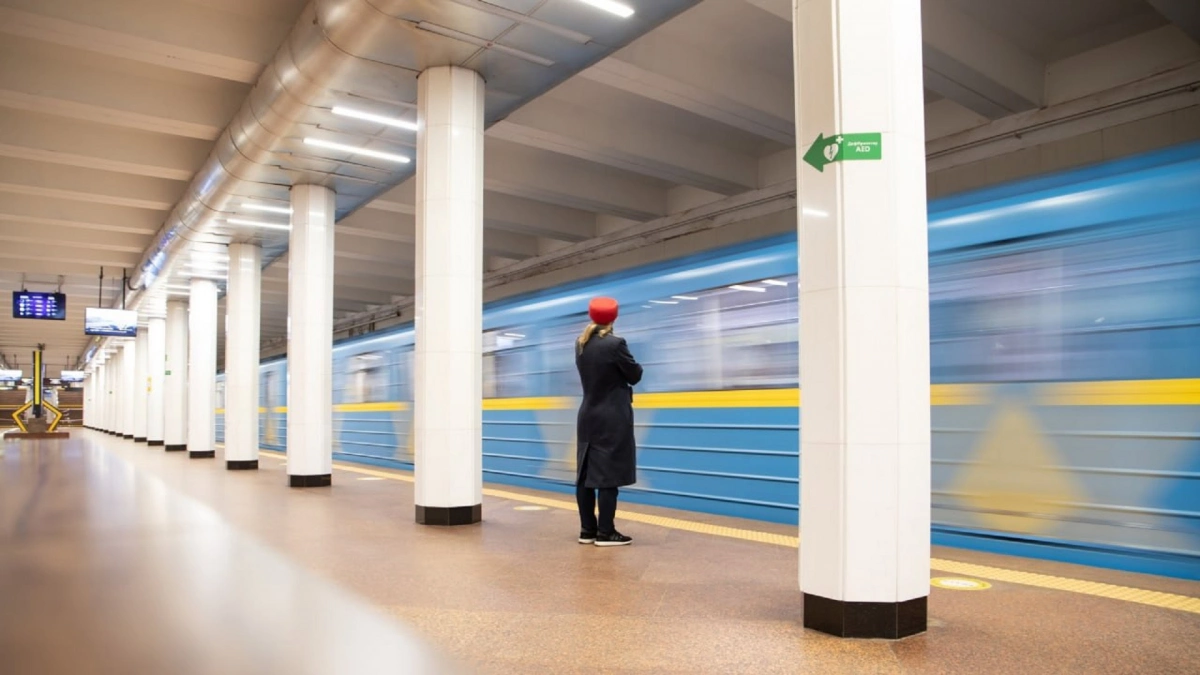 Київське метро за тиждень перевезло 5,1 млн пасажирів і зафіксувало 148 зупинок ескалаторів
