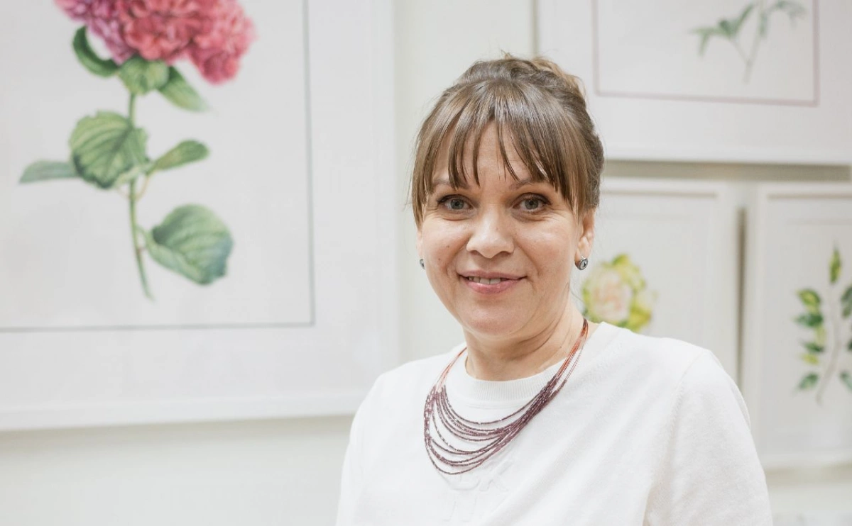 «І буде весна»: у Києві триває виставка ботанічного живопису Наталії Купчик