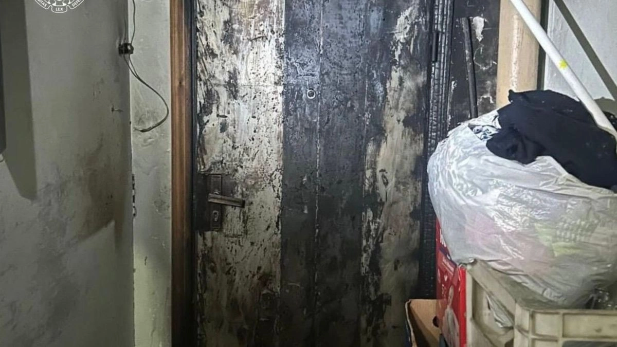 На Оболоні жінка двічі підпалювала двері знайомих: їй загрожує 10 років