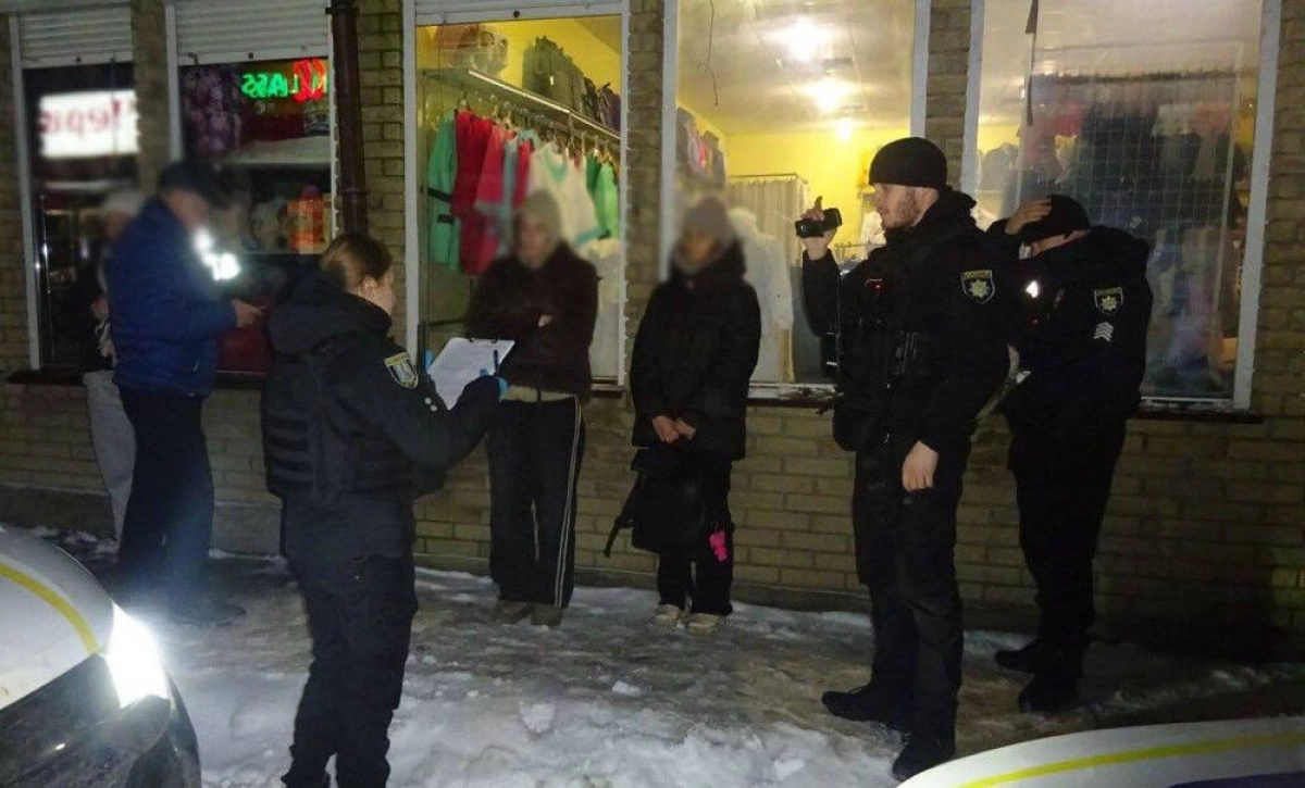 У Києві судитимуть молоду пару наркодилерів із понад 1 500 згортків та кілограмом наркотиків