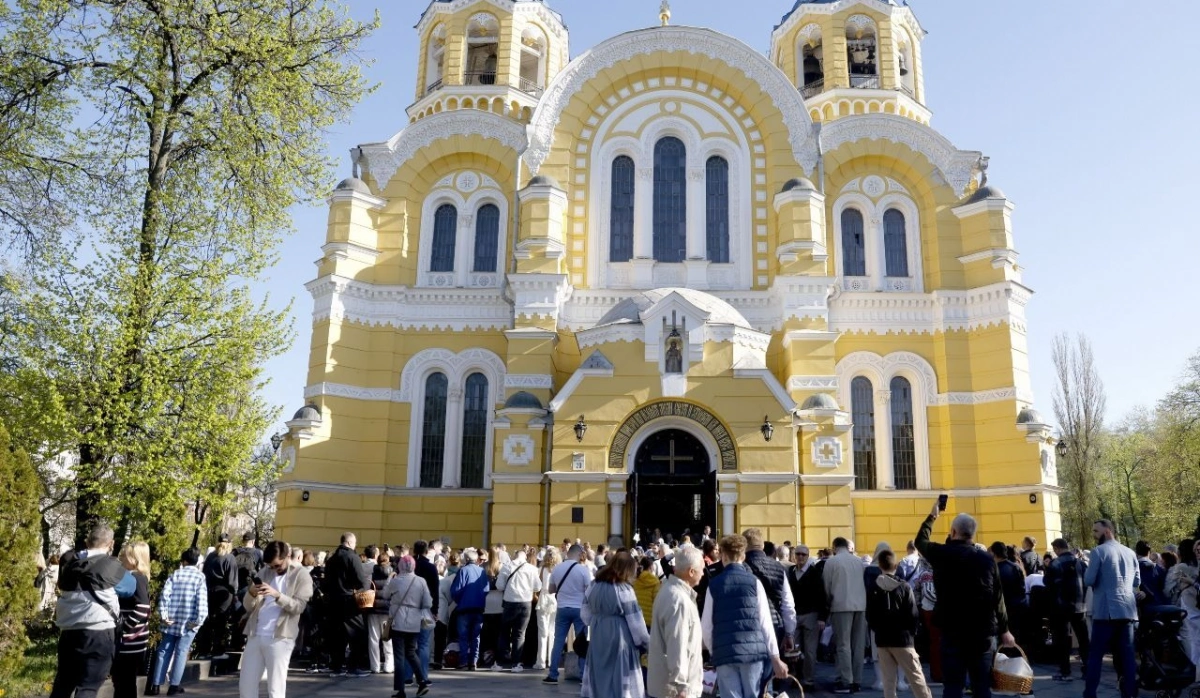 Великдень у Києві: рятувальники переходять на посилений режим і нагадують про безпеку