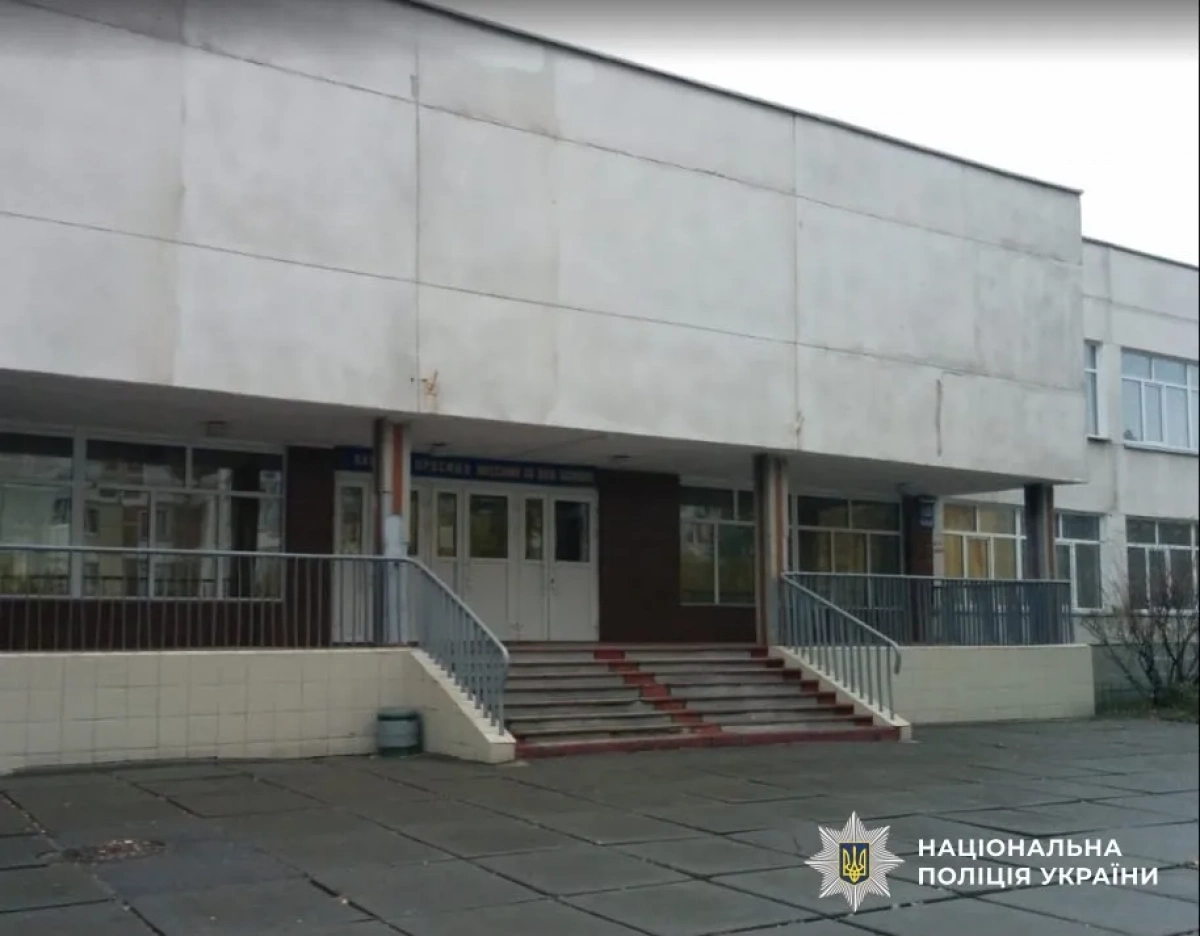 Директорка київського ліцею привласнила майже 8 млн грн із зарплат працівників — справа йде до суду