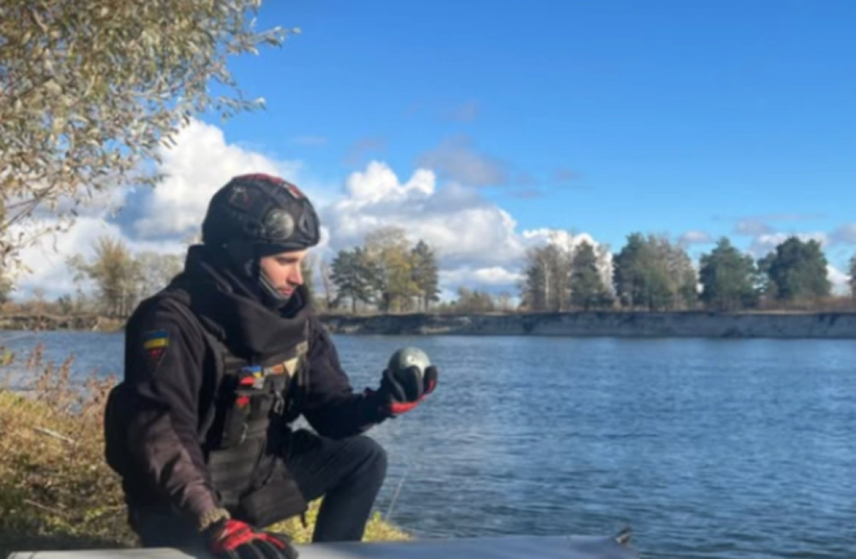 У Києві після ранкової атаки оточили небезпечну зону: що відомо