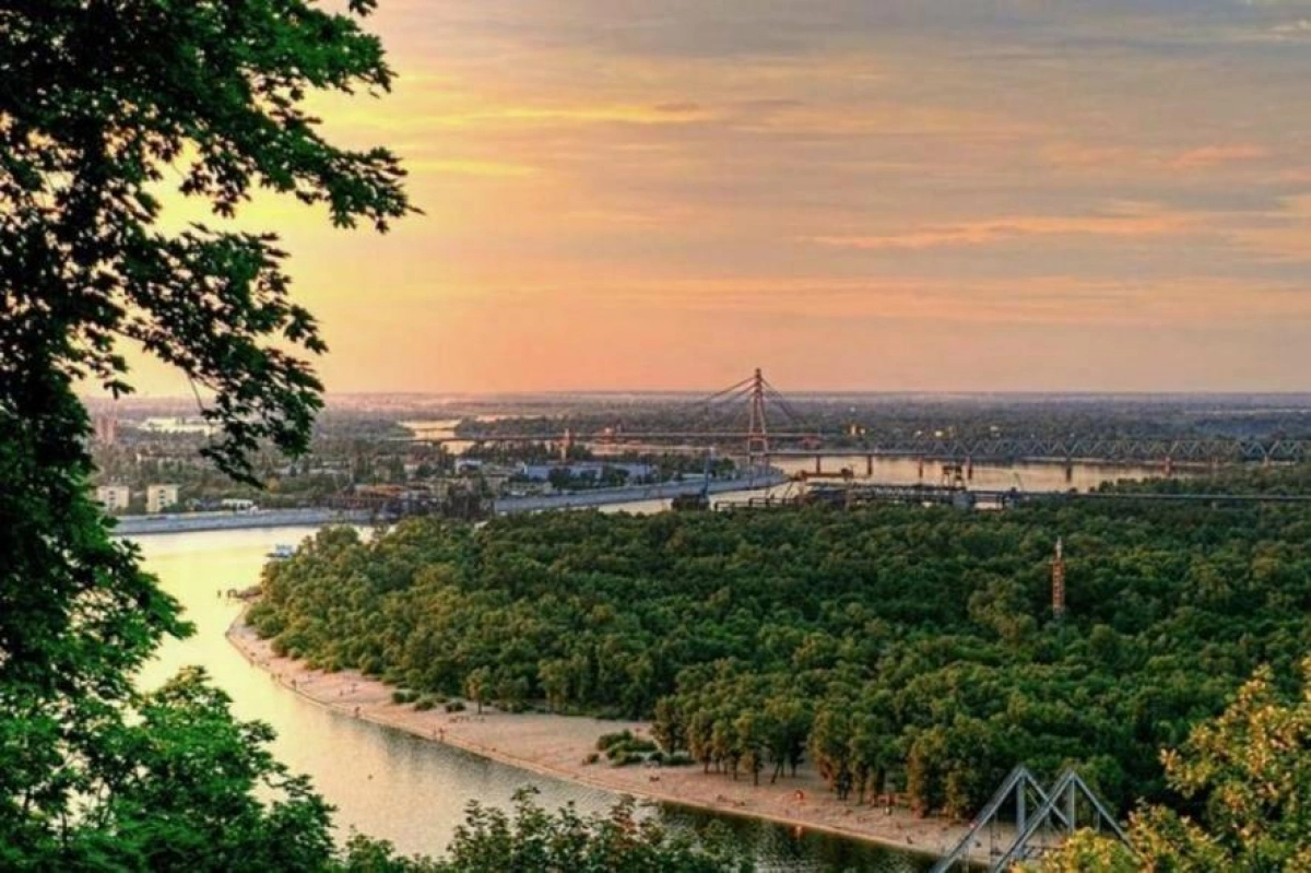 Пікнік по-київськи: найкращі локації столиці та що обов’язково взяти з собою