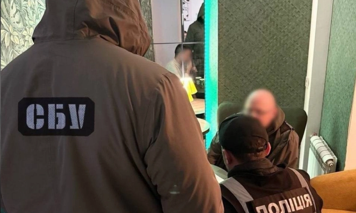 У Києві судитимуть шахраїв за «лазерну зброю»: військового ошукали на 3,2 млн грн
