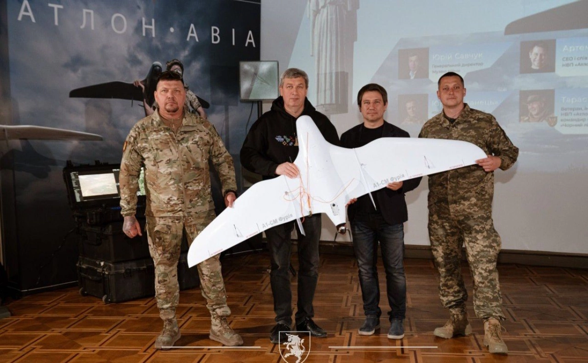 У Києві Музей війни отримав легендарний БпАК «Фурія»: безпілотник став експонатом