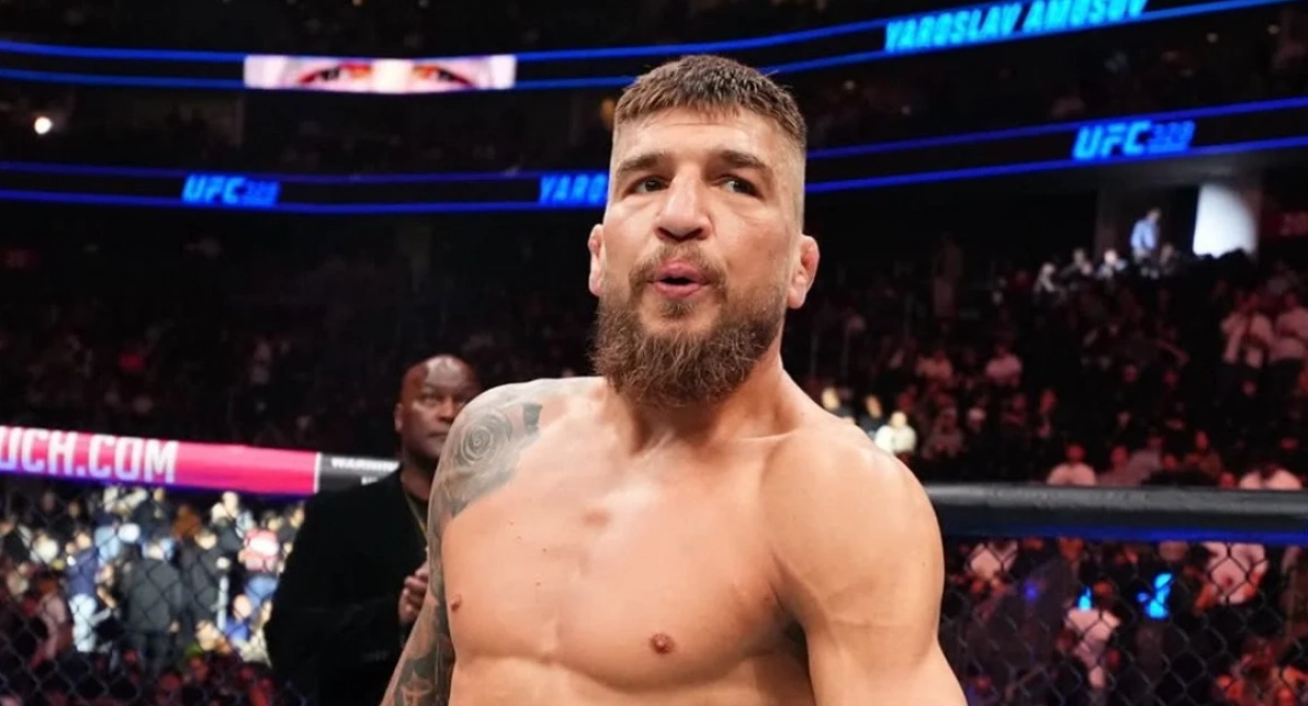 Боєць з Київщини Ярослав Амосов здобув другу перемогу в UFC та ефектно відсвяткував успіх