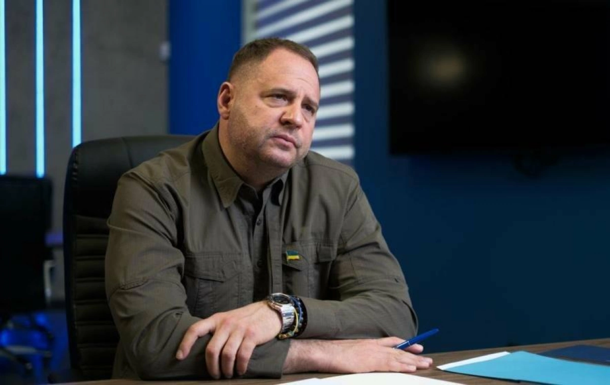 Єрмак і справа про будівництво під Києвом: НАБУ та САП повідомили про підозру