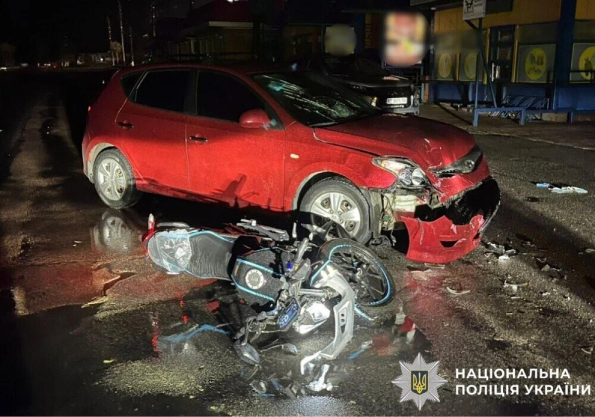 ДТП у Переяславі: 18-річна дівчина постраждала внаслідок зіткнення авто та мотоцикла