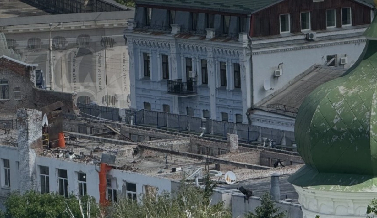 Суд зупинив демонтаж історичного Будинку Ткацького цеху на Подолі