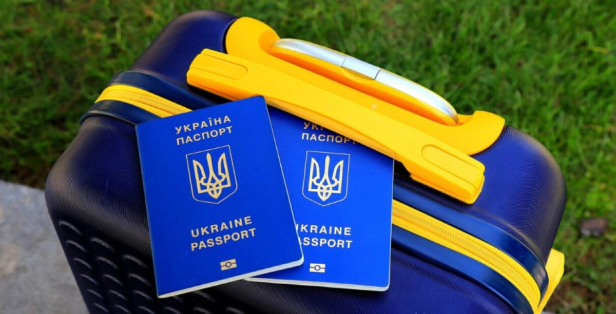 У Києві обговорюють нові правила перетину кордону для жінок