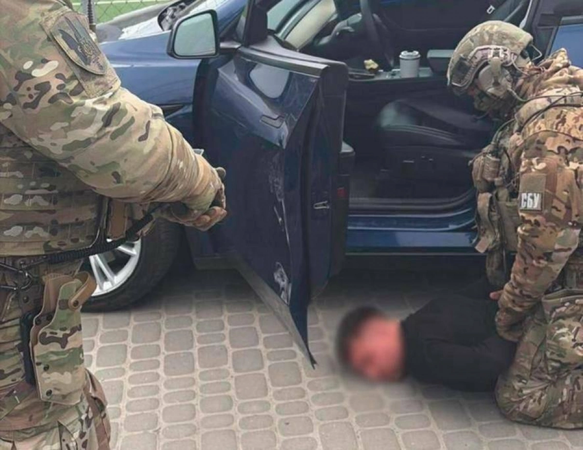 «Маршрут втечі» через ліси до Угорщини: у Києві ліквідували схему переправлення за кордон