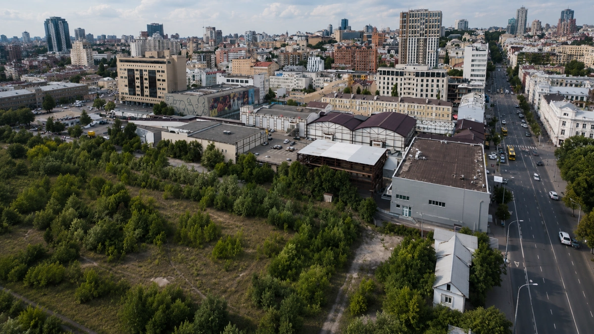 У центрі Києва можуть продати 4 гектари землі структурам із російськими зв’язками - розслідування
