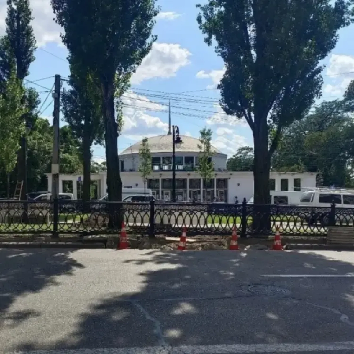 Наземний перехід біля метро «Університет» у Києві: готують нові проєкти