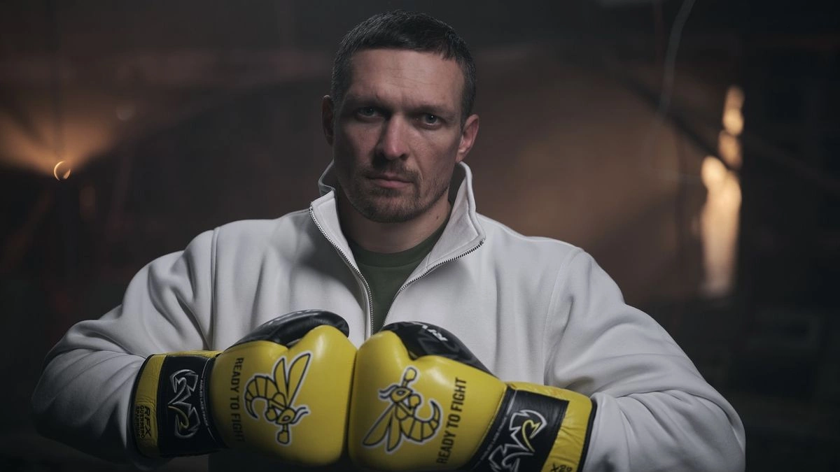 Усик нокаутував Ріко Верховена у 11 раунді на тлі пірамід Гізи