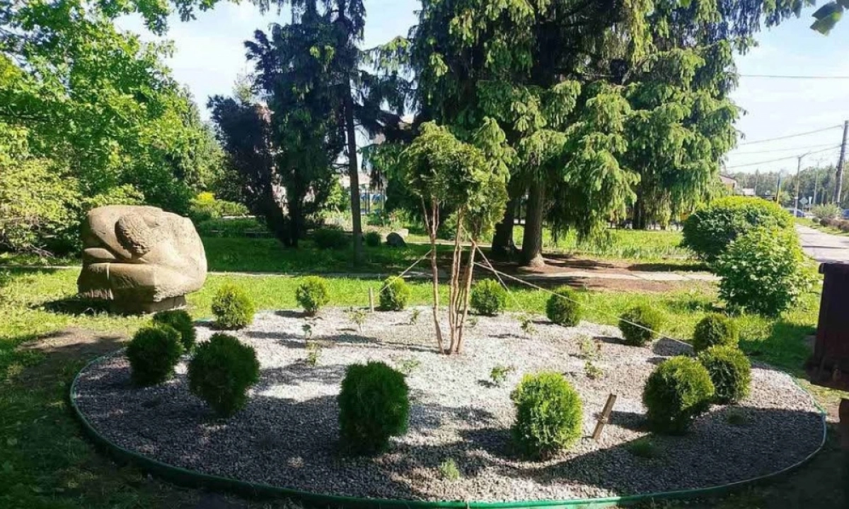 У Ржищеві створили простір пам’яті «Життя перемагає» в Парку Трипільської культури