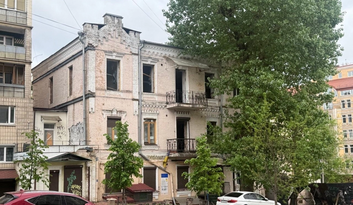 Суд скасував дозвіл на забудову біля «Будинку з комахами» у центрі Києва