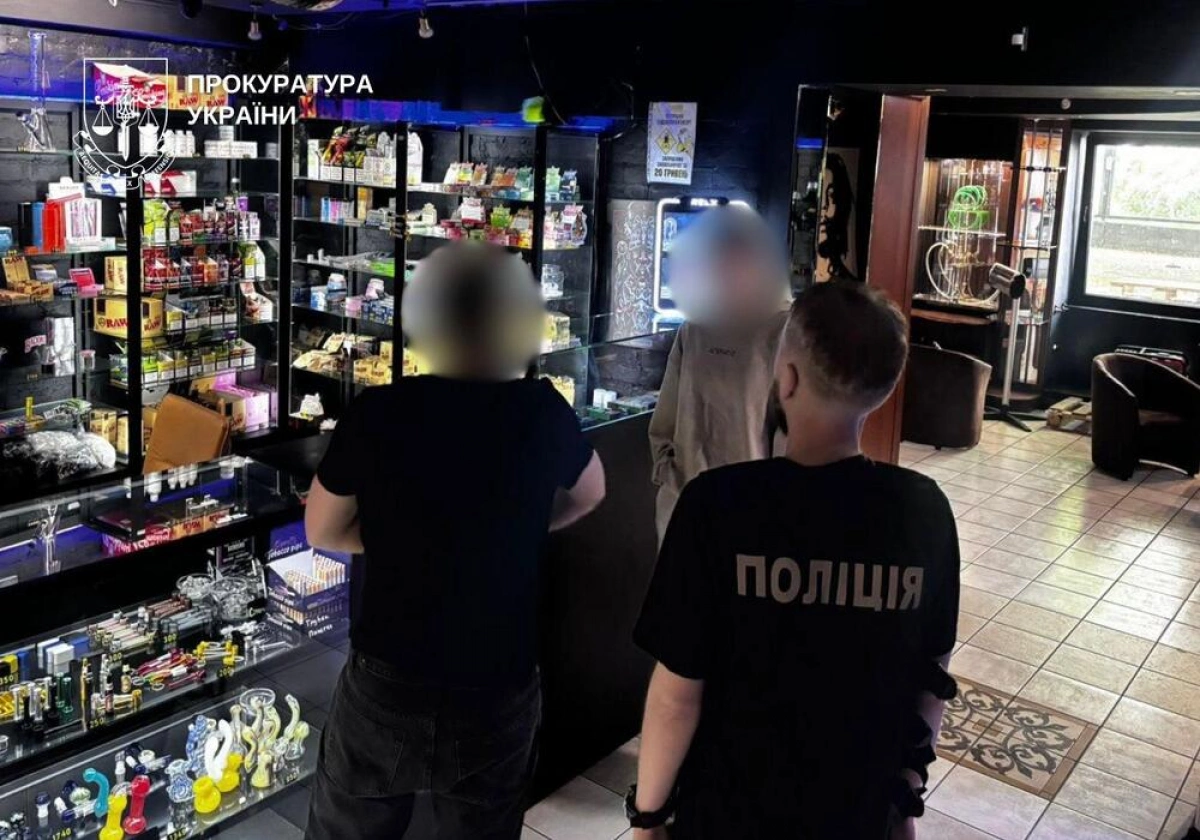 У Києві вилучили вейпи та рідини на 12 млн грн: викрито масштабний нелегальний продаж