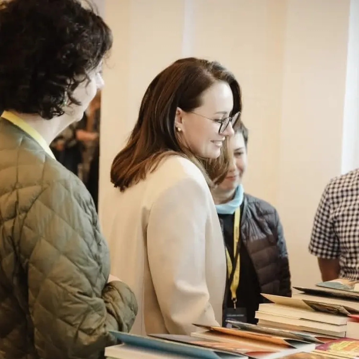 Свириденко розповіла, які книги придбала на «Книжковому Арсеналі»: що обрала прем’єрка