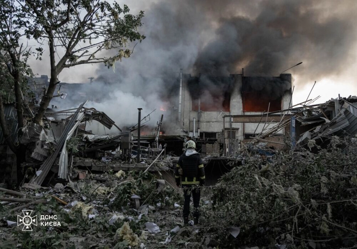 У Києві внаслідок нічної атаки пошкоджено 11 закладів освіти — КМДА