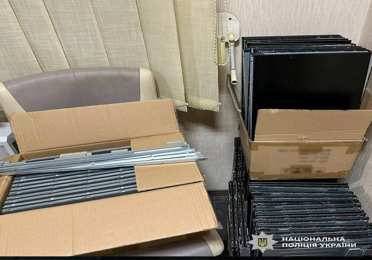 У Києві викрили схему розкрадання майже 1 млн грн на закупівлях техніки для ДСНС