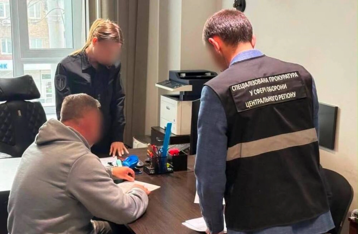 Мільйонні збитки на генераторах для ЗСУ: командиру частини та заступнику оголосили підозру