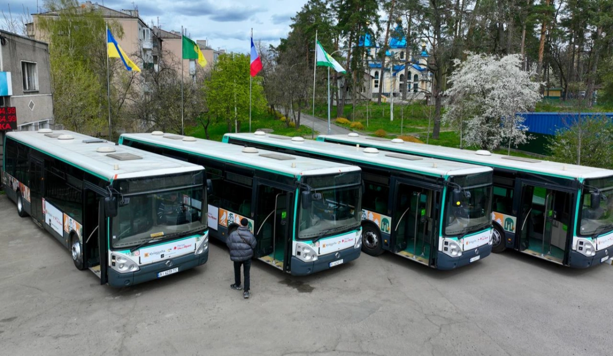 У Бучі курсуватиме «автобус незламності» із супутниковим інтернетом і мінікухнею