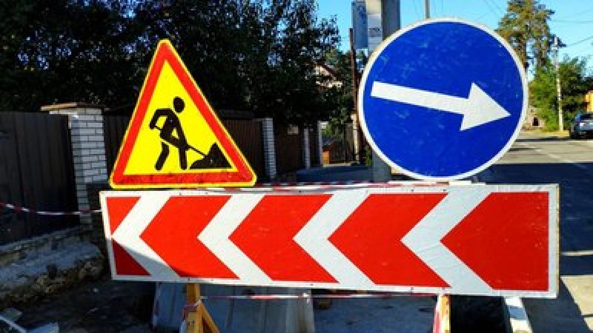 Міст на Берестейському проспекті частково закривають для пішоходів до вересня