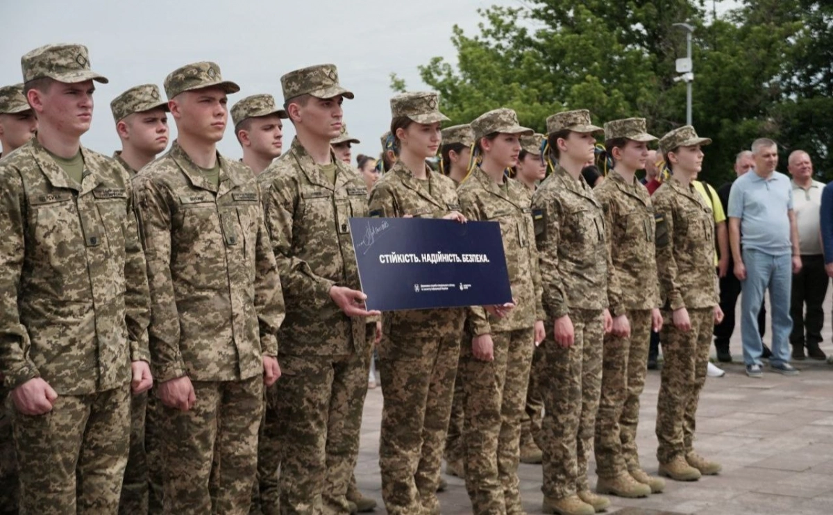 У Києві відкрили пам’ятний знак Держспецзв’язку на Алеї українського війська: фото