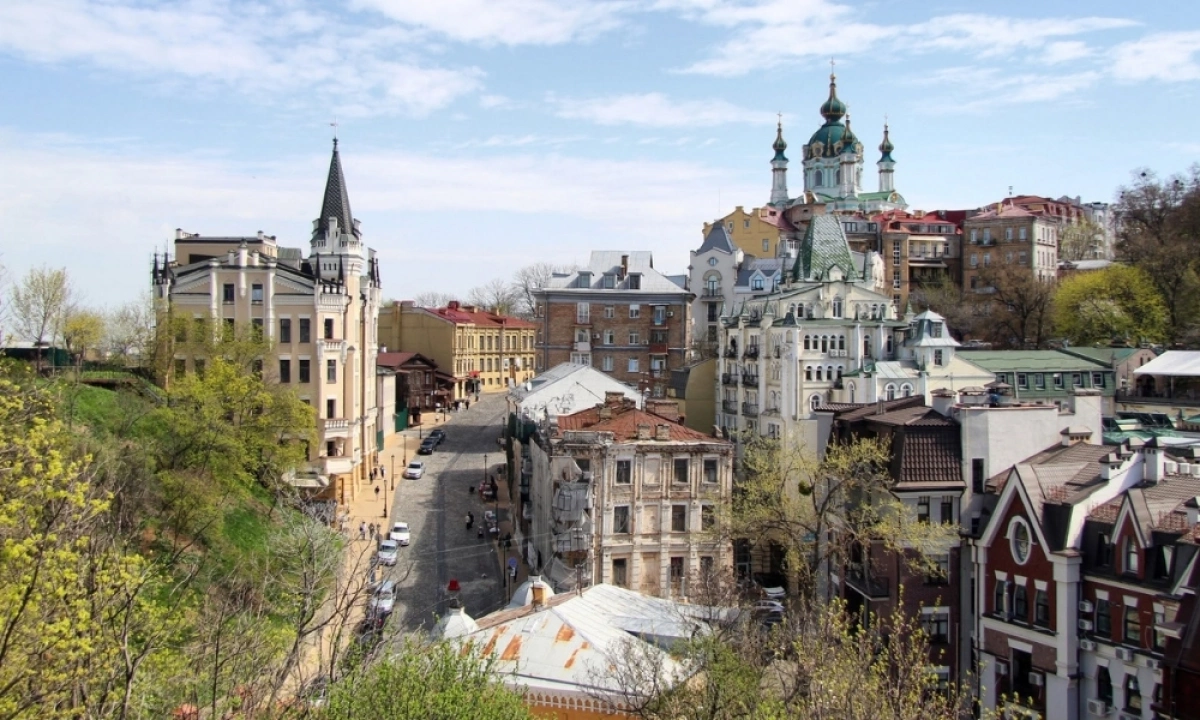 Андріївський узвіз у Києві занепадає: активісти заявляють про критичний стан історичної вулиці