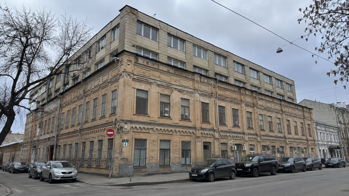 Будинок на Фролівській, 4 у Києві: історія мануфактури, яка не була «цехом ткачів»