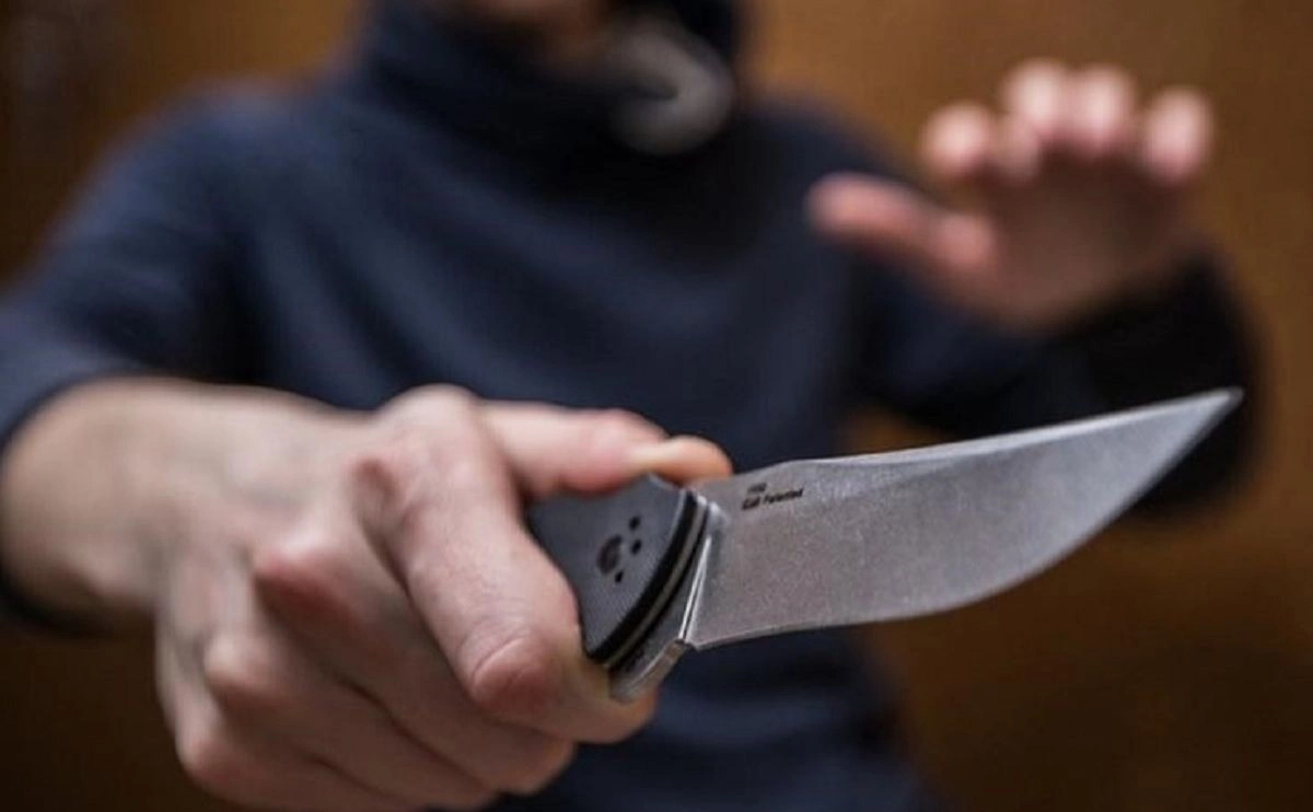 Поножовщина в під’їзді на Дашкевича: у Києві затримали підозрюваного у тяжкому нападі