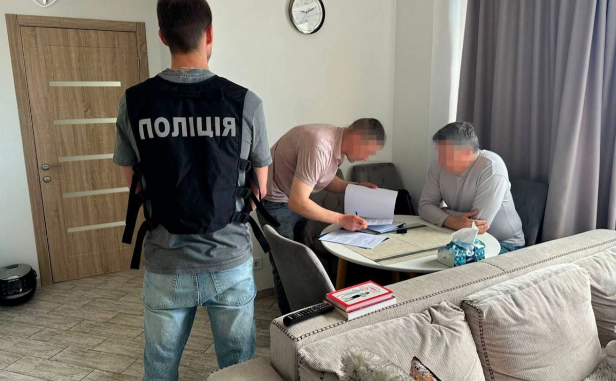 «Музичні гастролі» для втечі: ексочільнику Мінкульту оголосили підозру за вивезення чоловіків за кордон