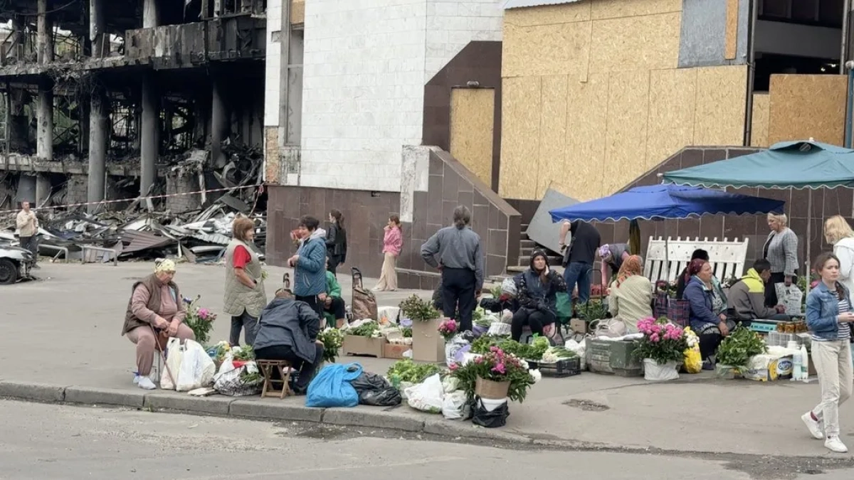 У КМДА розповіли, що буде з Лук’янівським ринком після обстрілу: позиція влади і власника