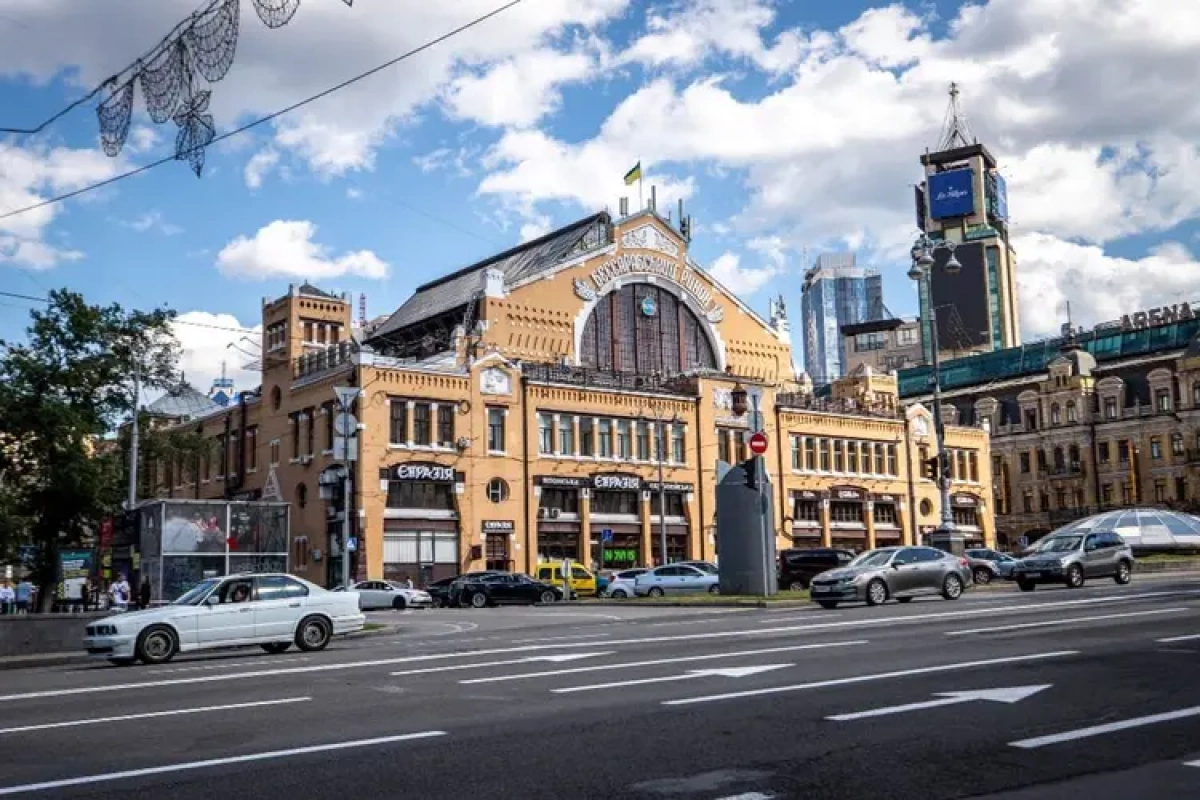 Фудхол на Бессарабському ринку в Києві втрачає орендарів через низьку відвідуваність