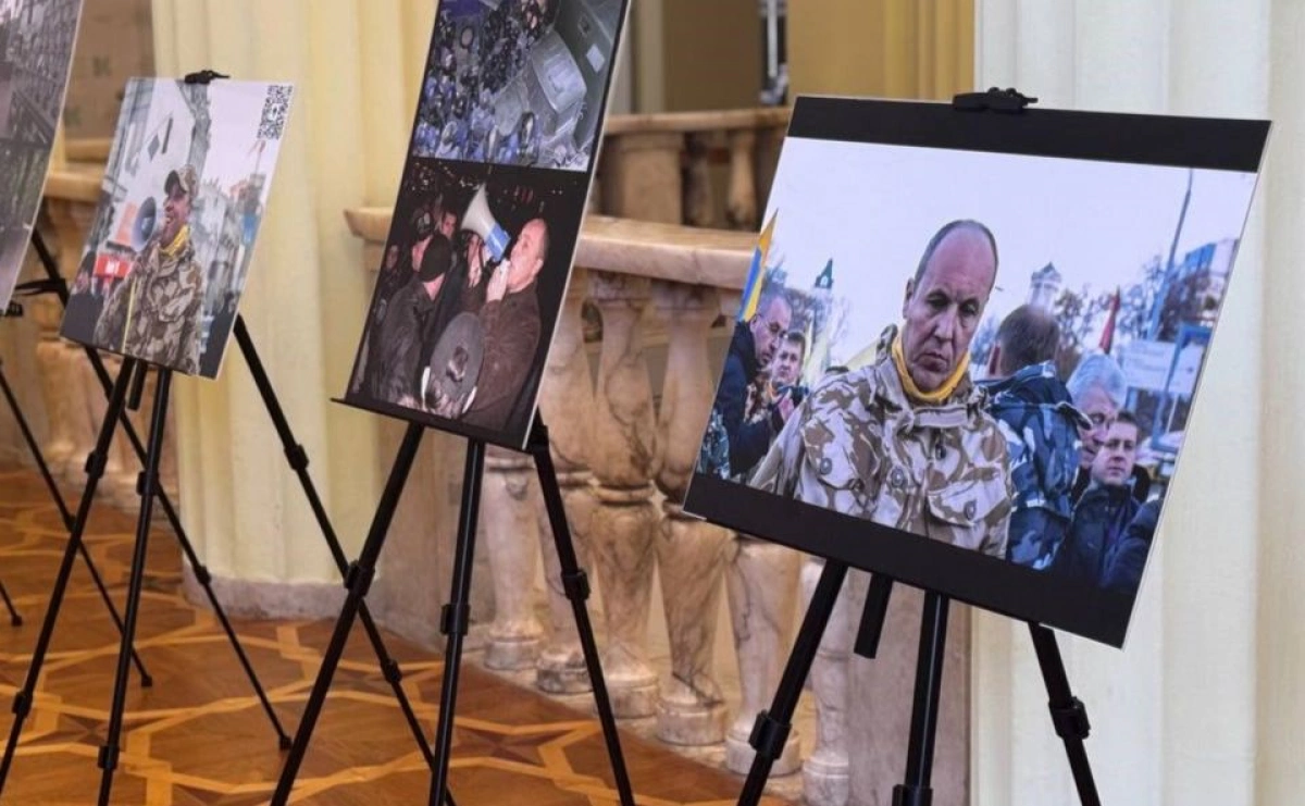 У КМДА відкрили виставку про Андрія Парубія: експозиція про шлях Героя України працює до 6 липня
