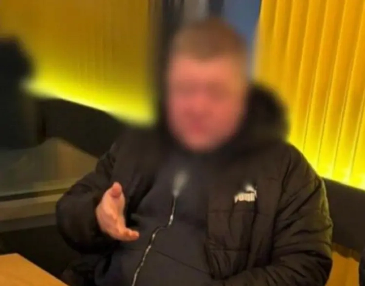 Посадовець КМДА, спійманий на хабарі 1,2 млн грн, перерахував 9 млн грн на ЗСУ — деталі справи